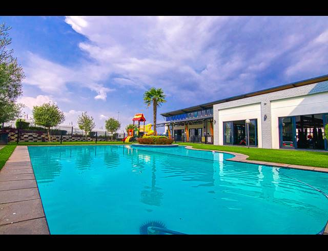 3 BEDROOM APARTMENT SOLD IN BRYANSTON